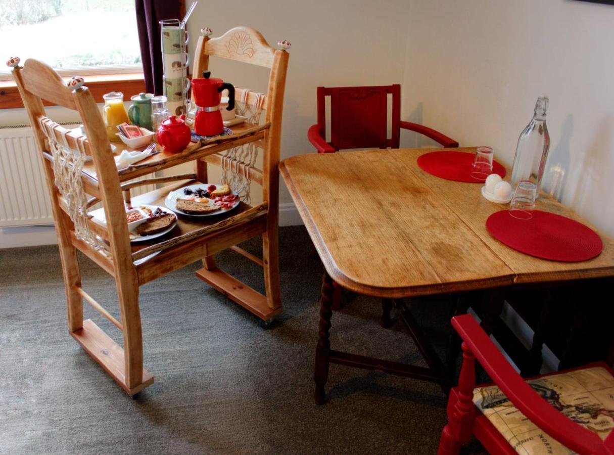 The Red Red Robin Cottage Портри Экстерьер фото